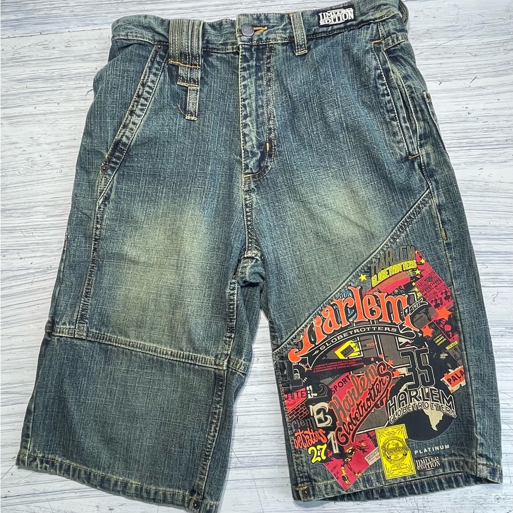 HARLEM Globetrotters shorts limited edited
